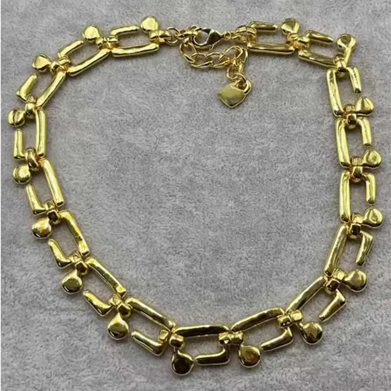 2025 Luxury Selling Exquisite High Quality UNO DE 50 Fashion Classic 925 Necklace Jewelry Romantic Holiday Gift
2025 Luxury Selling Exquisite High Quality UNO DE 50 Fashion Classic 925 Necklace Jewelry Romantic Holiday Gift