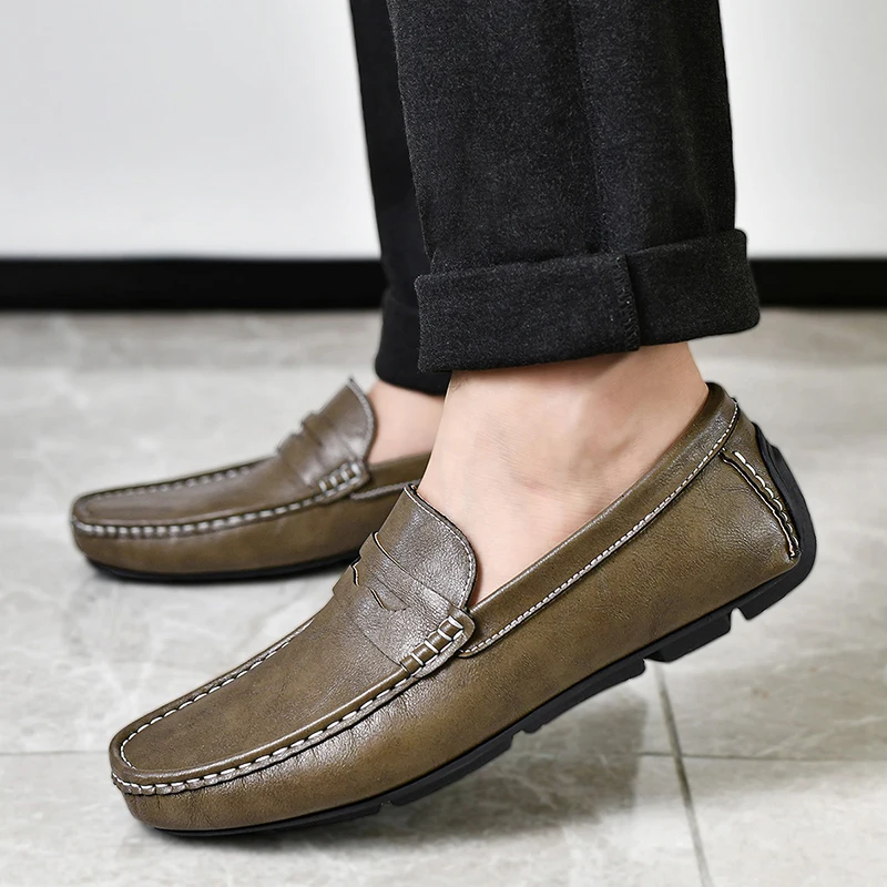 Genuine Leather Brand Mens Loafers Fashion Mens Slip-on Footwear Punching Outdoor Flats Soft Moccasins Comfy Men's Casual Shoes
Genuine Leather Brand Mens Loafers Fashion Mens Slip-on Footwear Punching Outdoor Flats Soft Moccasins Comfy Men's Casual Shoes