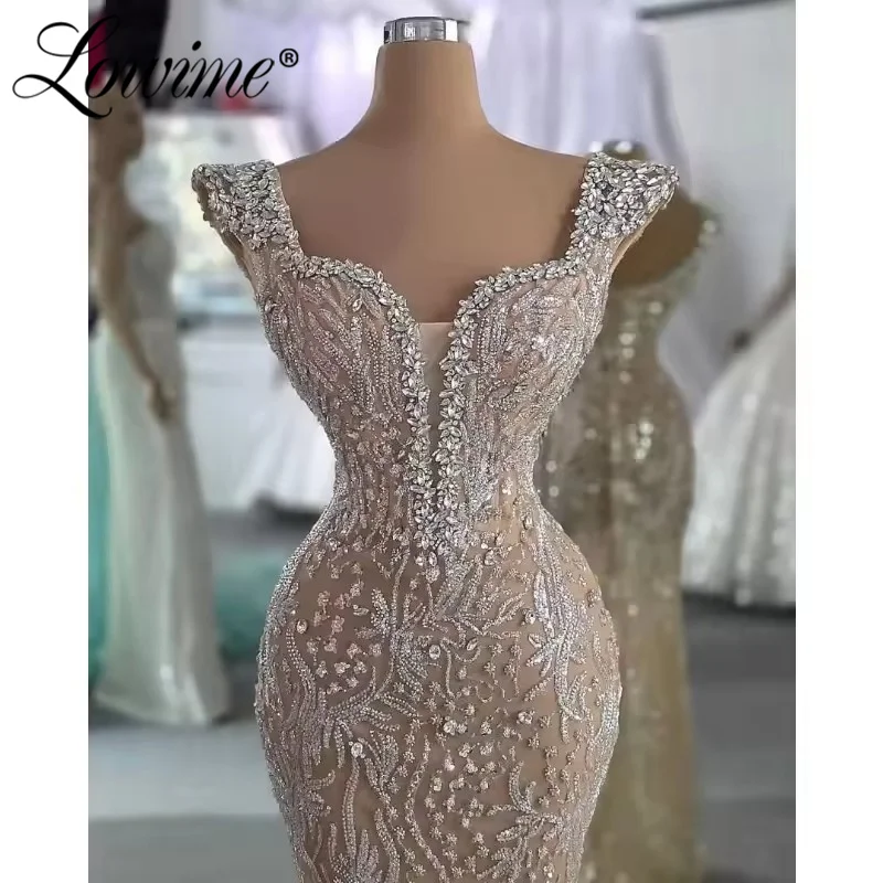 Elegant Saudi Prom Dress Champagne Diamond Mermaid Long Women's Formal Evening Gowns Customized Party Engagement Dresses Robes
Elegant Saudi Prom Dress Champagne Diamond Mermaid Long Women's Formal Evening Gowns Customized Party Engagement Dresses Robes