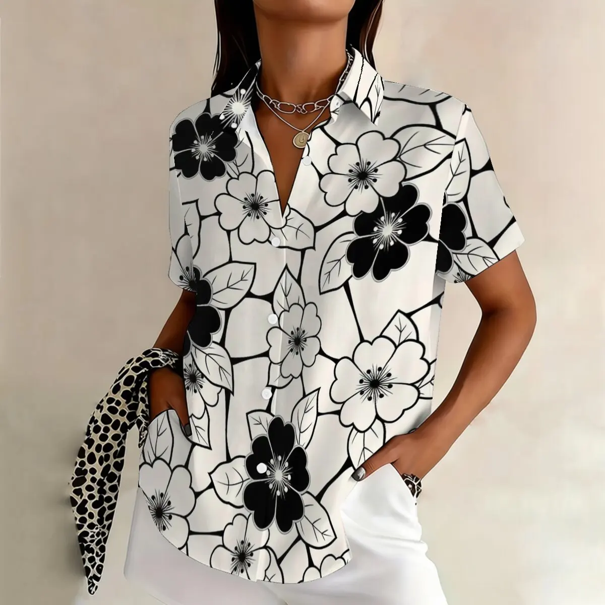 Plus-size women's short-sleeve summer shirt,black-and-white floral pattern with mysterious texture,elegant forcommuting
Plus-size women's short-sleeve summer shirt,black-and-white floral pattern with mysterious texture,elegant forcommuting