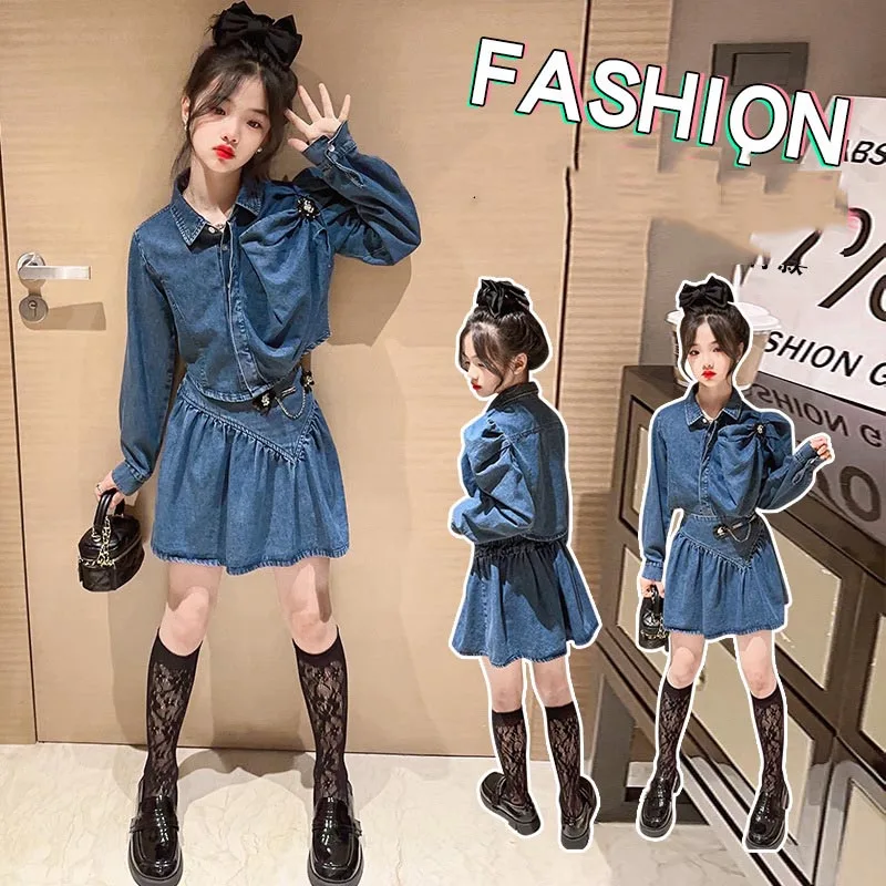 2024 Korean Spring Autumn Girl Children's Top And Bottom Set Junior Girl Denim Bubble Sleeve Tops+Skirt Girls 2PCS Clothes Set
2024 Korean Spring Autumn Girl Children's Top And Bottom Set Junior Girl Denim Bubble Sleeve Tops+Skirt Girls 2PCS Clothes Set