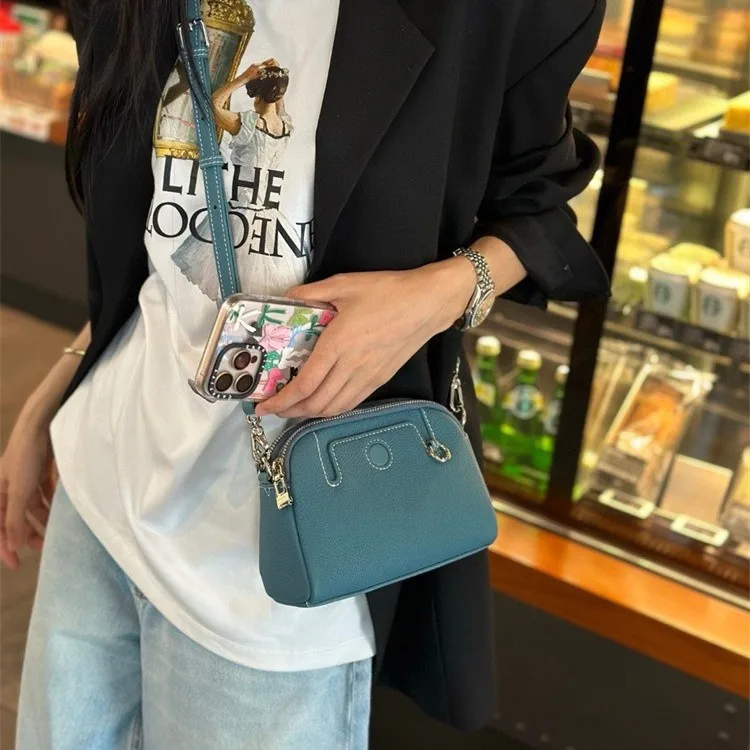 2026 Leather Women's Bag with Loose Change, Mobile Phone Bag 2026 Top Layer Cowhide Single Mini Single-shoulder Crossbody Bag
2026 Leather Women's Bag with Loose Change, Mobile Phone Bag 2026 Top Layer Cowhide Single Mini Single-shoulder Crossbody Bag