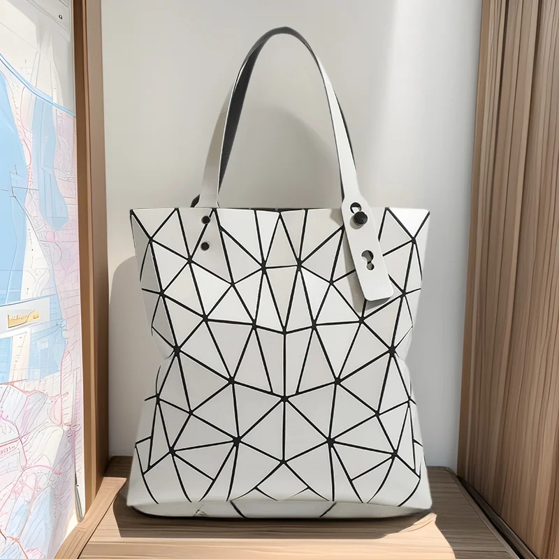Spring And Summer Fashion Geometry Totes Unisex Versatile Foldable Handbag Women Casual Underarm Bag
Spring And Summer Fashion Geometry Totes Unisex Versatile Foldable Handbag Women Casual Underarm Bag