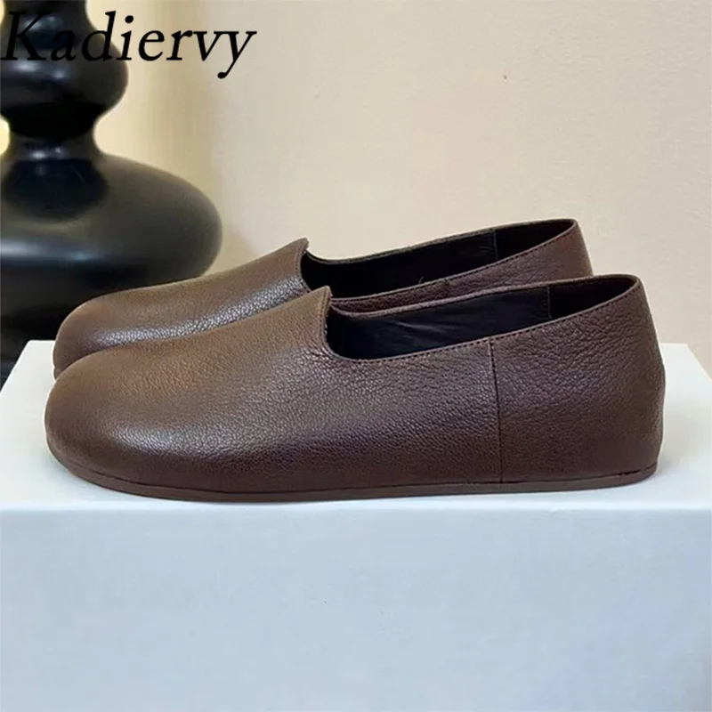 2025 New Flat Shoes Women Round Toe Slip-on Casual Mules Shoes Genuine Leather Loafers Women Comfort Outdoor Walk Shoes Woman
2025 New Flat Shoes Women Round Toe Slip-on Casual Mules Shoes Genuine Leather Loafers Women Comfort Outdoor Walk Shoes Woman