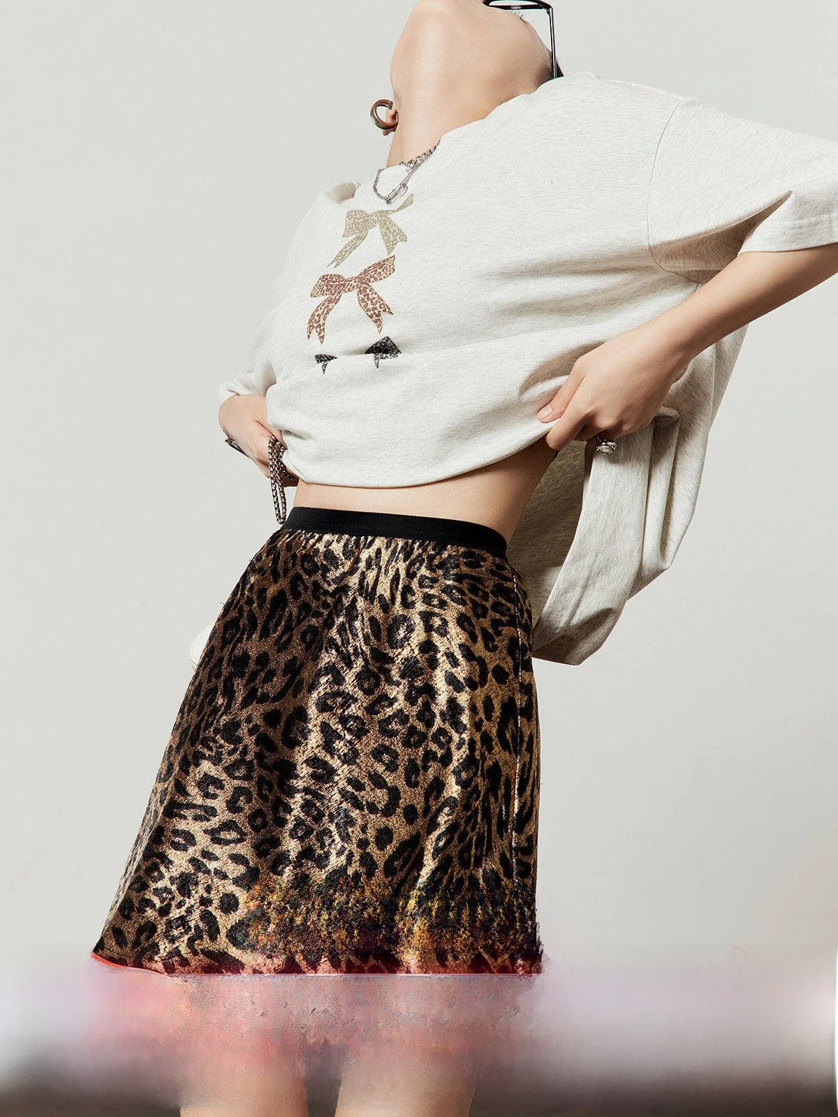 Floral ey T-irt Women's Loose Fit ort Sve Printed Casual Sle Versatile Knot Summer New Arrival
Floral ey T-irt Women's Loose Fit ort Sve Printed Casual Sle Versatile Knot Summer New Arrival