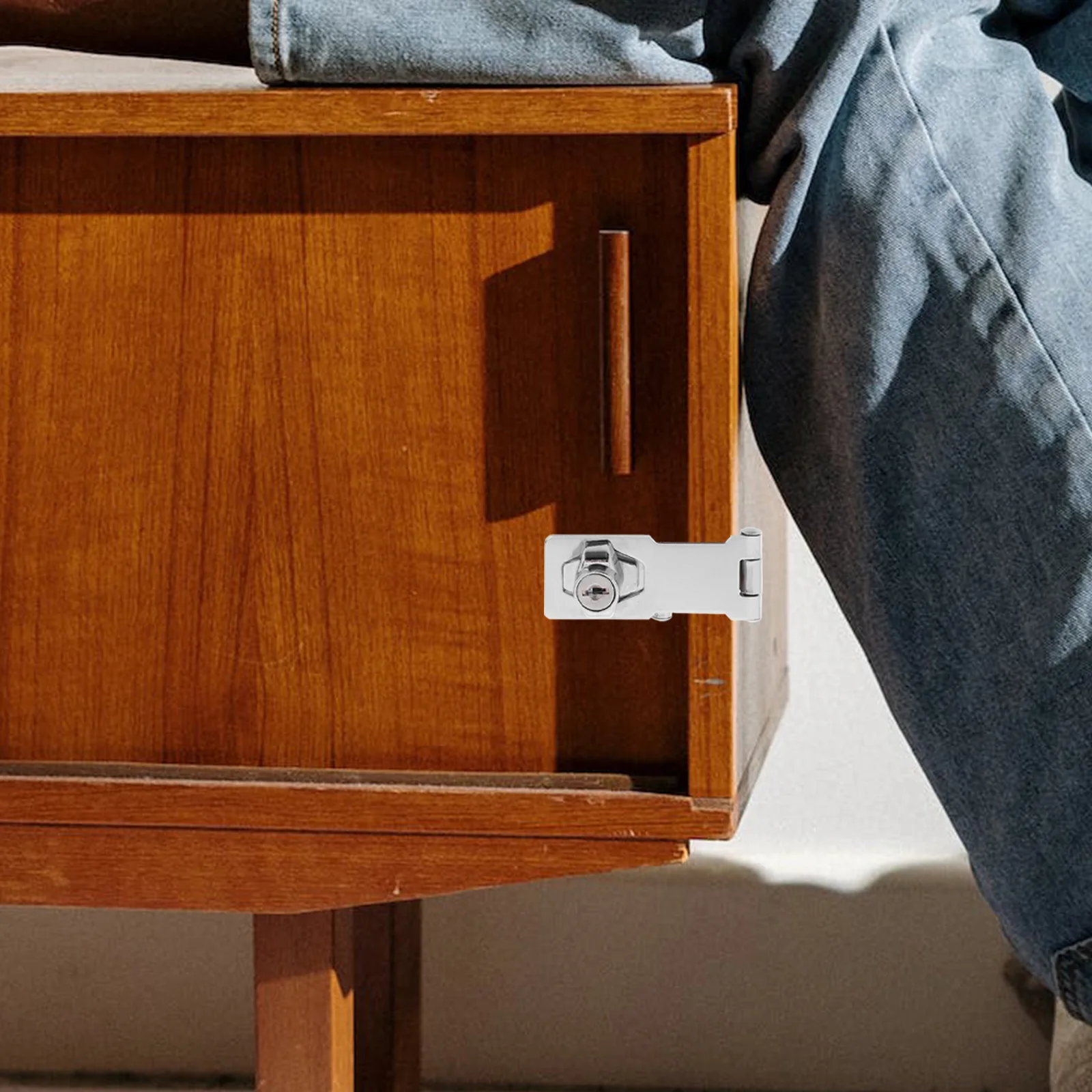 2 Sets File Cabinet Lock Door Fittings of Metal Clasp Latch Stainless Steel Hasp Drawer Locks
2 Sets File Cabinet Lock Door Fittings of Metal Clasp Latch Stainless Steel Hasp Drawer Locks