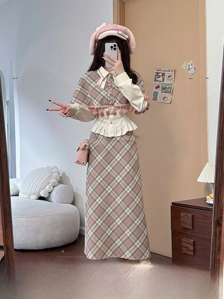 Pink Plaid Two-Piece Set Elegant Style Long Sleeve Shirt And Half Skirt Combo for Young Women Fashionable Autumn Outfit
Pink Plaid Two-Piece Set Elegant Style Long Sleeve Shirt And Half Skirt Combo for Young Women Fashionable Autumn Outfit