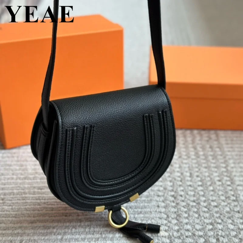 Small Shoulder Bags For Women Solid Color Genuine Leather Crossbody Bag Luxury Designer Female Saddle Purse Messenger Handbag
Small Shoulder Bags For Women Solid Color Genuine Leather Crossbody Bag Luxury Designer Female Saddle Purse Messenger Handbag