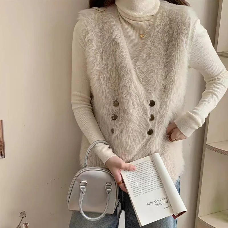 Autumn Winter French Plush V-neck Double-breasted Sleeveless Stacked Knitted Vest For Women
Autumn Winter French Plush V-neck Double-breasted Sleeveless Stacked Knitted Vest For Women