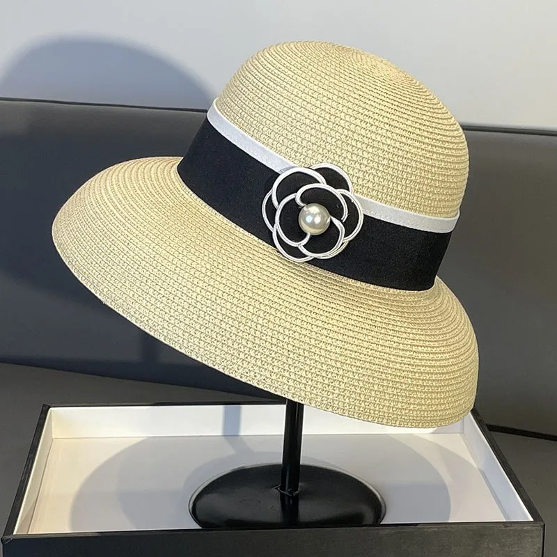 Elegant straw-woven fisherman's hat a versatile sun-protective for women's outings
Elegant straw-woven fisherman's hat a versatile sun-protective for women's outings