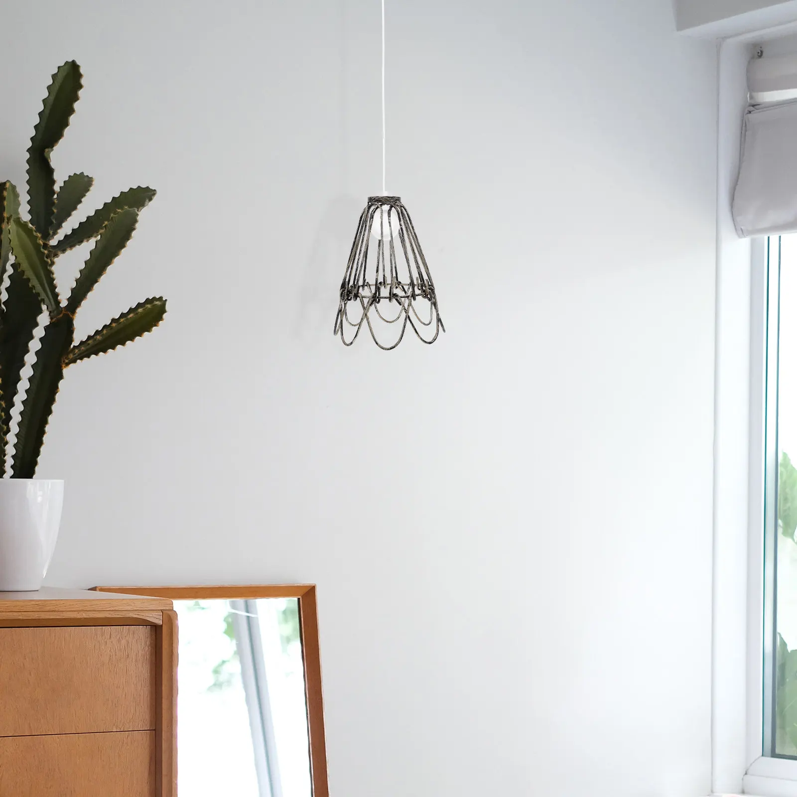 Vintage Iron Lampshade Retro Bulb Cage Decorative Light Shade for Pendant Ceiling Hanging Lamp Restaurant Home
Vintage Iron Lampshade Retro Bulb Cage Decorative Light Shade for Pendant Ceiling Hanging Lamp Restaurant Home