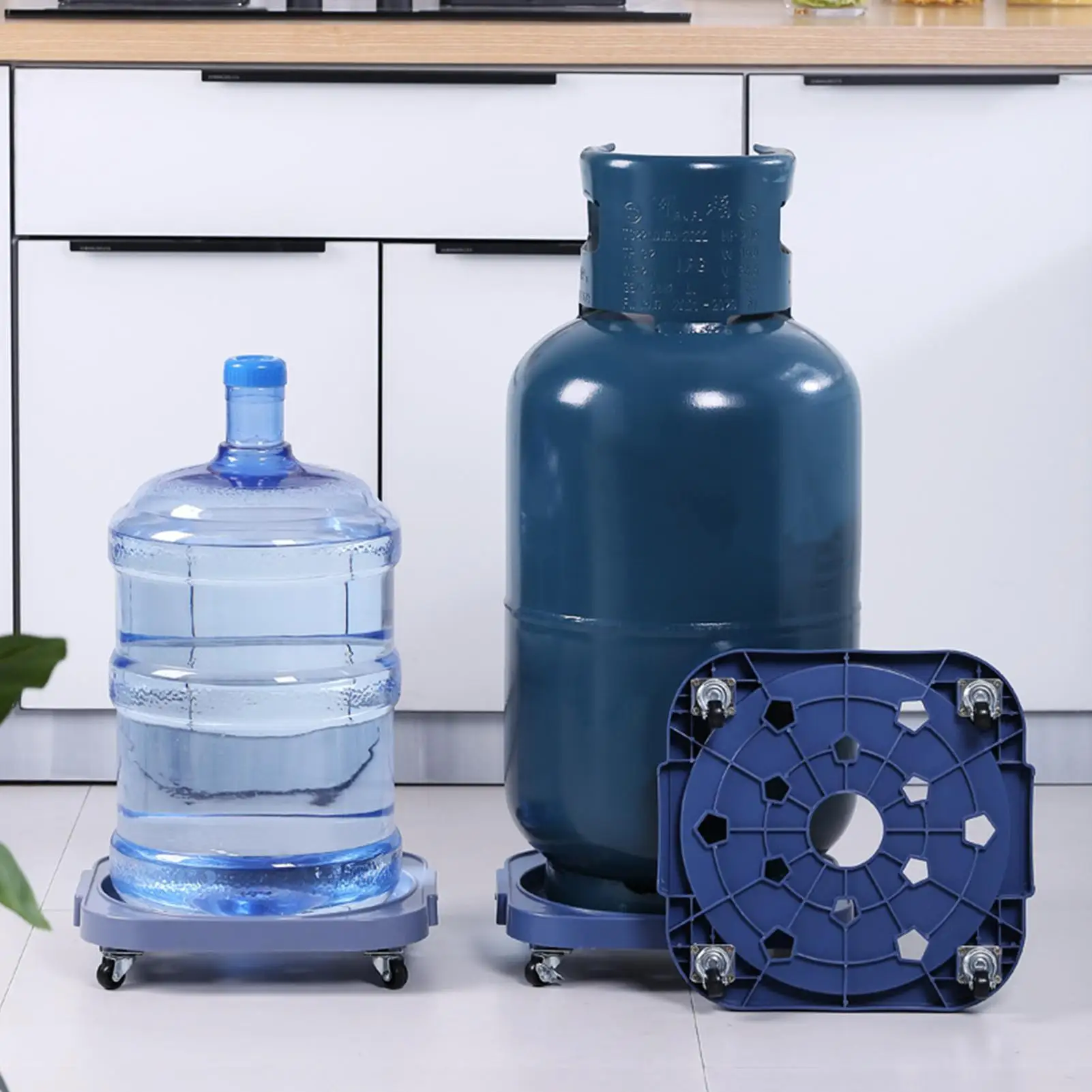 Тележка-платформа с поворотом на 360 градусов и тормозной системой, держатель для 5-галлонных ведер, для цветочных горшков, для дома, улицы, общежития, квартиры
Тележка-платформа с поворотом на 360 градусов и тормозной системой, держатель для 5-галлонных ведер, для цветочных горшков, для дома, улицы, общежития, квартиры