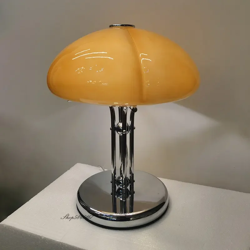 Ins Popular Table Lamp Designer Vintage Brown Glass Desk Lamp for Bedroom Beside Lamp Modern Living Room Light Reading Lamps
Ins Popular Table Lamp Designer Vintage Brown Glass Desk Lamp for Bedroom Beside Lamp Modern Living Room Light Reading Lamps
