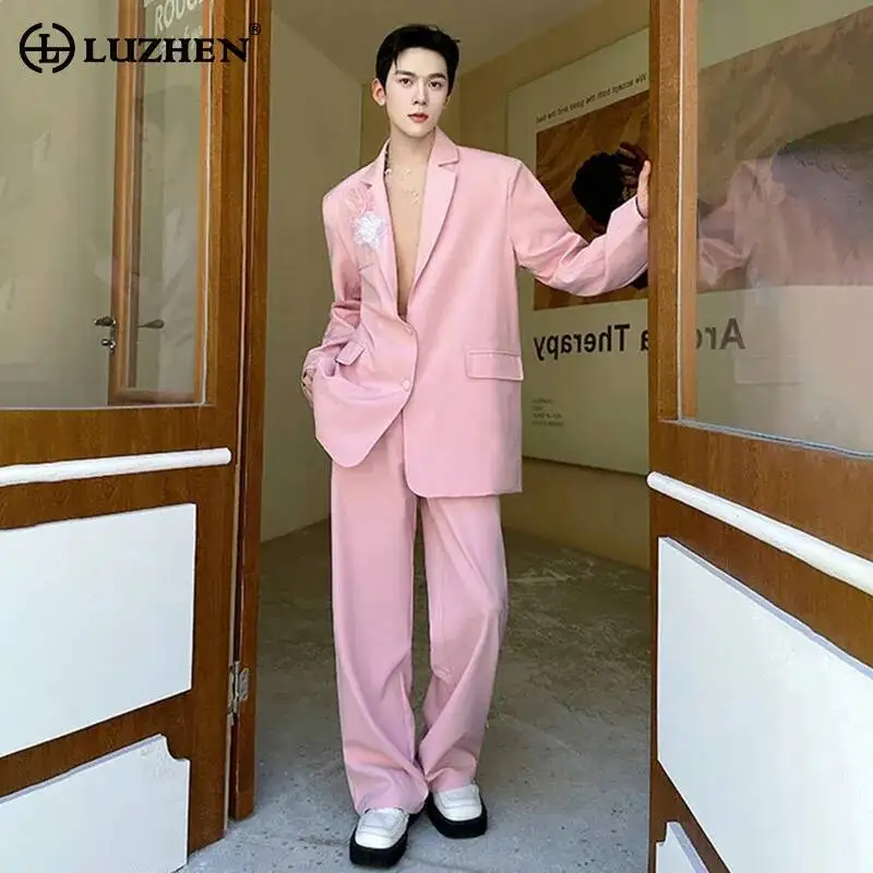 LUZHEN Fashion Floral Three-dimensional Backless Hollow Design Blazer Autumn Coat Straight Trousers Men's Two-piece Sets JY7091
LUZHEN Fashion Floral Three-dimensional Backless Hollow Design Blazer Autumn Coat Straight Trousers Men's Two-piece Sets JY7091