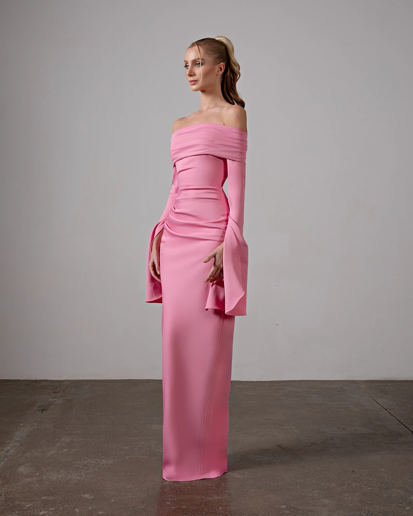 Customized Sexy Satin Off the Shoulder Evening Dresses High Quality Long Sleeves Cocktail Dress Custom Made Bridal Party
Customized Sexy Satin Off the Shoulder Evening Dresses High Quality Long Sleeves Cocktail Dress Custom Made Bridal Party