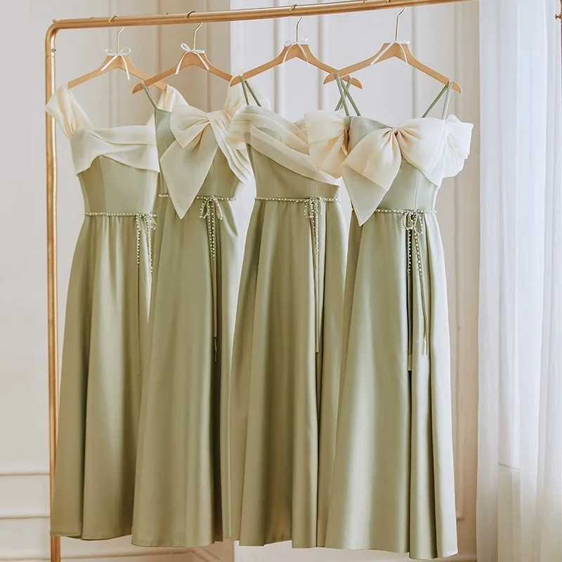 Elegant Long Green Satin Maids Dress 2024 New Style Women's Fashionable Strapless Gown for Sister Gang Wedding Party
Elegant Long Green Satin Maids Dress 2024 New Style Women's Fashionable Strapless Gown for Sister Gang Wedding Party