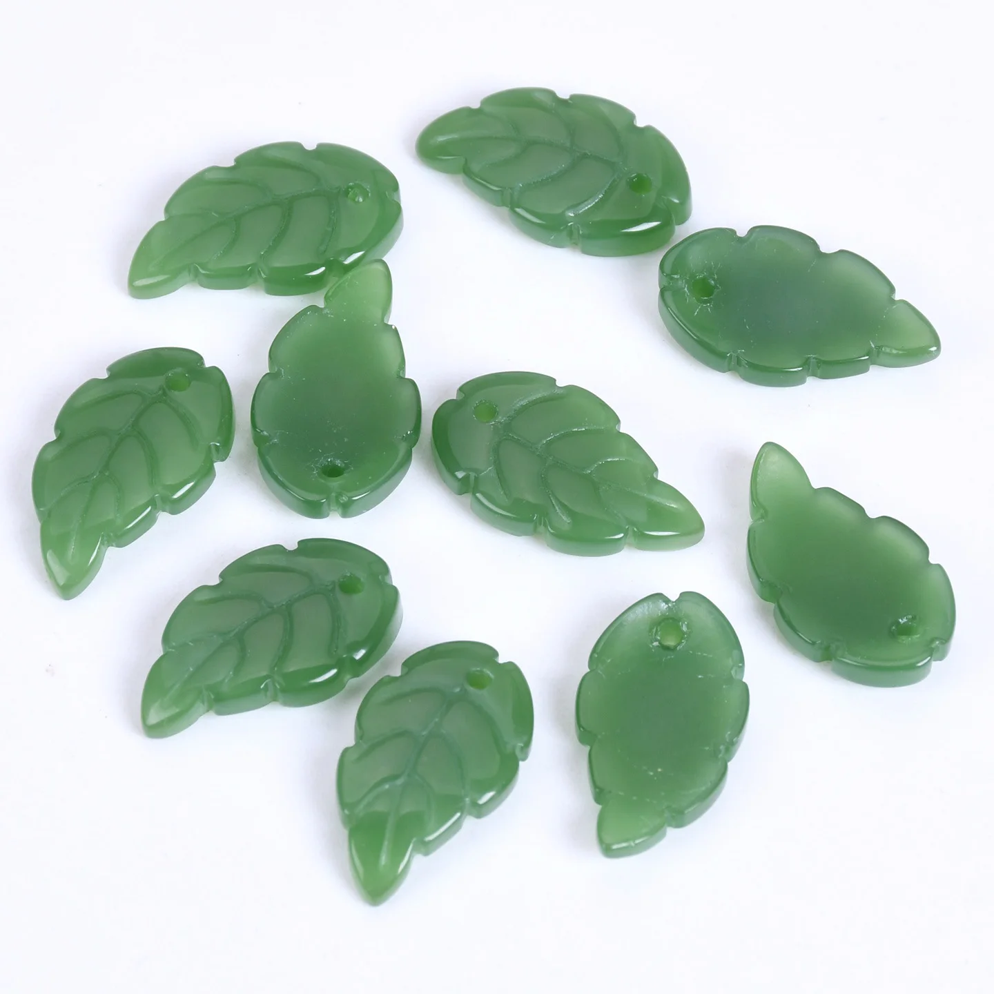 20pcs Leaf Shape 18x10mm Deep Green Lampwork Glass Loose Pendants Beads For Jewelry Making DIY Crafts Findings
20pcs Leaf Shape 18x10mm Deep Green Lampwork Glass Loose Pendants Beads For Jewelry Making DIY Crafts Findings