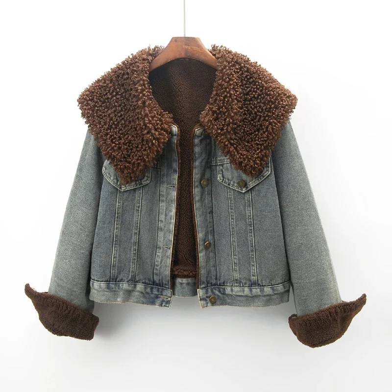 Winter Thick Big Turndown Collar Faux Lambswool Denim Jacket Women Vintage Blue Cowboy Outerwear Loose Short Jeans Jacket Female
Winter Thick Big Turndown Collar Faux Lambswool Denim Jacket Women Vintage Blue Cowboy Outerwear Loose Short Jeans Jacket Female
