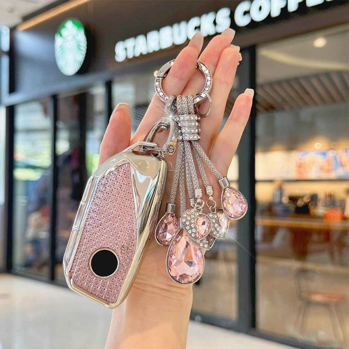 New Fashion TPU for BMW G07 X7 LCI U11 X1 G70 7 Series G09 XM F98 X4M LCI G18 X5 G81 M3 I20 IX Car Remote Key Case Cover Shell
New Fashion TPU for BMW G07 X7 LCI U11 X1 G70 7 Series G09 XM F98 X4M LCI G18 X5 G81 M3 I20 IX Car Remote Key Case Cover Shell