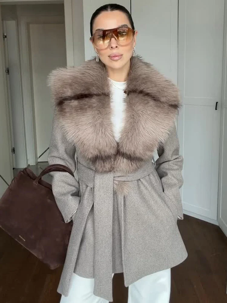 Faux Fur Collar Patchwork Woolen Coat Women Casual Lapel Lace Up Long Sleeve Waist Cinching Coats Lady Winter Daily Street Wear
Faux Fur Collar Patchwork Woolen Coat Women Casual Lapel Lace Up Long Sleeve Waist Cinching Coats Lady Winter Daily Street Wear