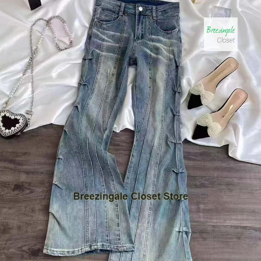 Korean rivet micro-la jeans women's spring and summer new fashion temperament high waist slim design sense bell bottoms.
Korean rivet micro-la jeans women's spring and summer new fashion temperament high waist slim design sense bell bottoms.