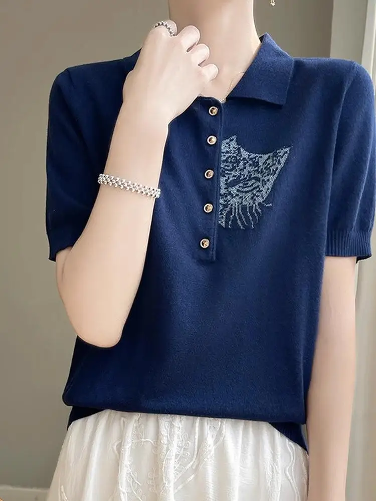 Korean Sle Silk Ne ort Sve T-irt Women's Summer New Cartoon Logo Knitted Top Casual Loose Fit Knitwear
Korean Sle Silk Ne ort Sve T-irt Women's Summer New Cartoon Logo Knitted Top Casual Loose Fit Knitwear