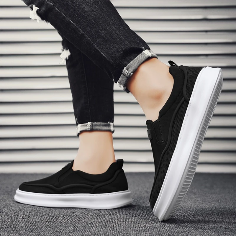 Men's Flat-heeled Four-season Large-sized Low-top One-foot Lightweight Color-blocking Soft-soled Walking Casual Shoes
Men's Flat-heeled Four-season Large-sized Low-top One-foot Lightweight Color-blocking Soft-soled Walking Casual Shoes