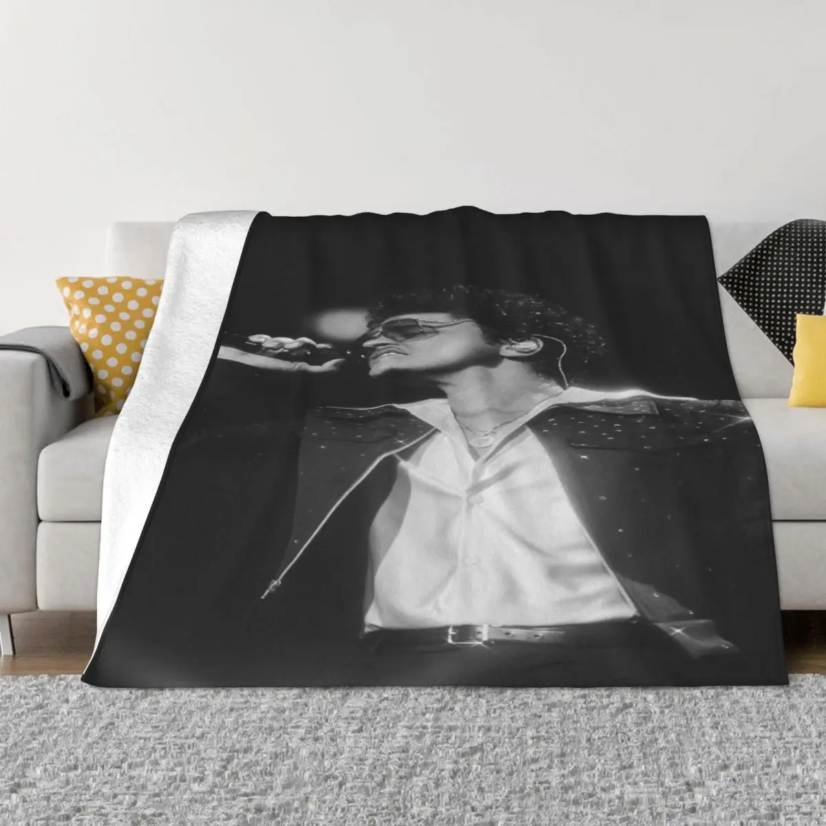 Bruno Mars 000447 плюшевое одеяло, одеяло для кровати, удобные теплые мягкие одеяла на зиму, пледы
Bruno Mars 000447 плюшевое одеяло, одеяло для кровати, удобные теплые мягкие одеяла на зиму, пледы