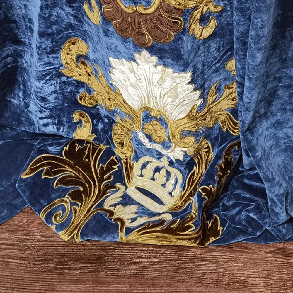 Cloth for Living Room Bedroom Finished Thickened Blackout Velvet Fabric European Palace Luxury High-grade Sapphire Blue Curtain
Cloth for Living Room Bedroom Finished Thickened Blackout Velvet Fabric European Palace Luxury High-grade Sapphire Blue Curtain