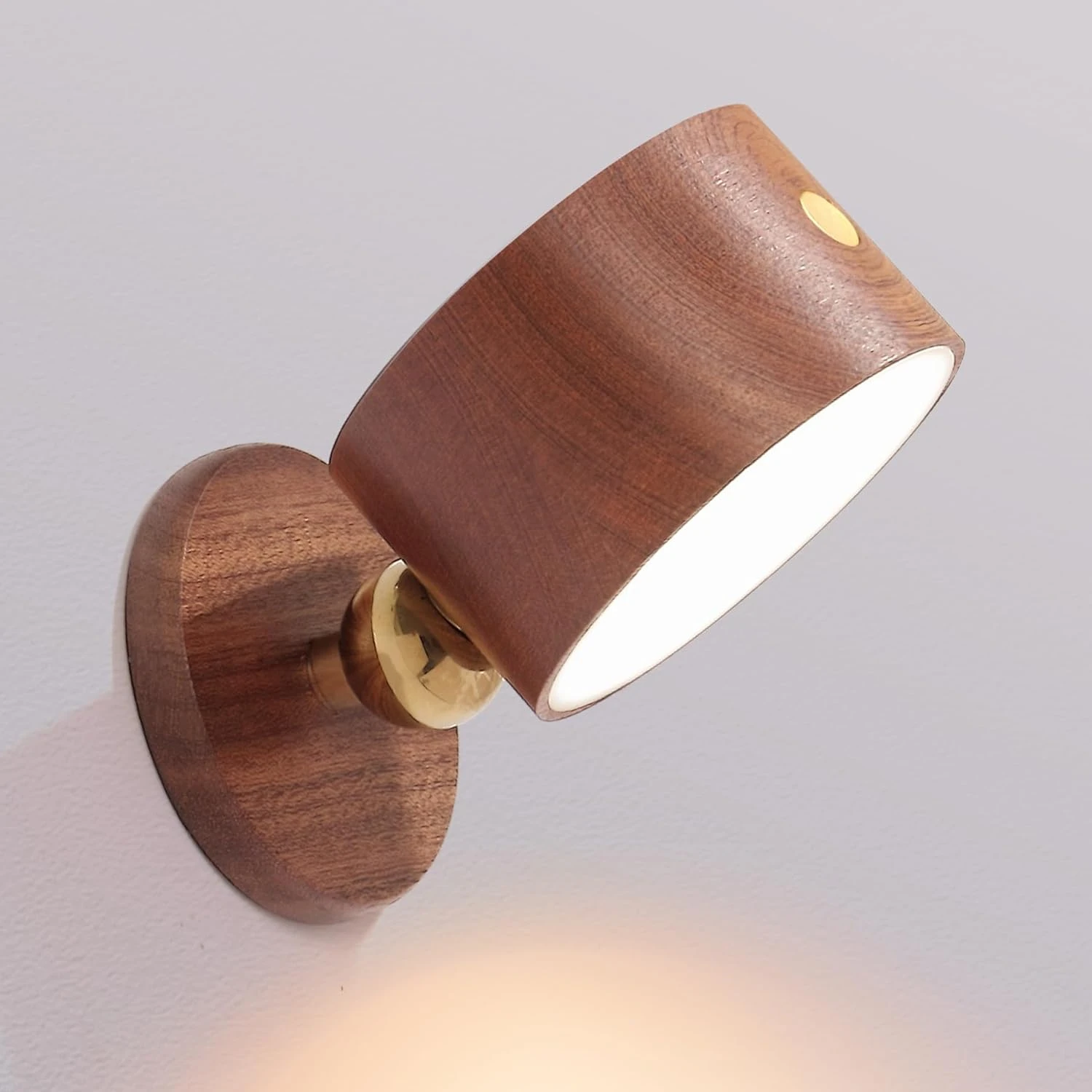 Enhance your living space with this sophisticated and versatile Cordless LED Wall Sconce, providing a perfect blend of elegant a
Enhance your living space with this sophisticated and versatile Cordless LED Wall Sconce, providing a perfect blend of elegant a