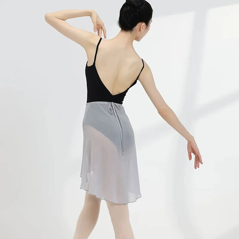 Балетные юбки для девочек, короткие танцевальные юбки для женщин, цельные юбки для танцев, юбки для взрослых для катания на коньках, танцев и йоги, шифоновые юбки с кружевной отделкой.
Балетные юбки для девочек, короткие танцевальные юбки для женщин, цельные юбки для танцев, юбки для взрослых для катания на коньках, танцев и йоги, шифоновые юбки с кружевной отделкой.