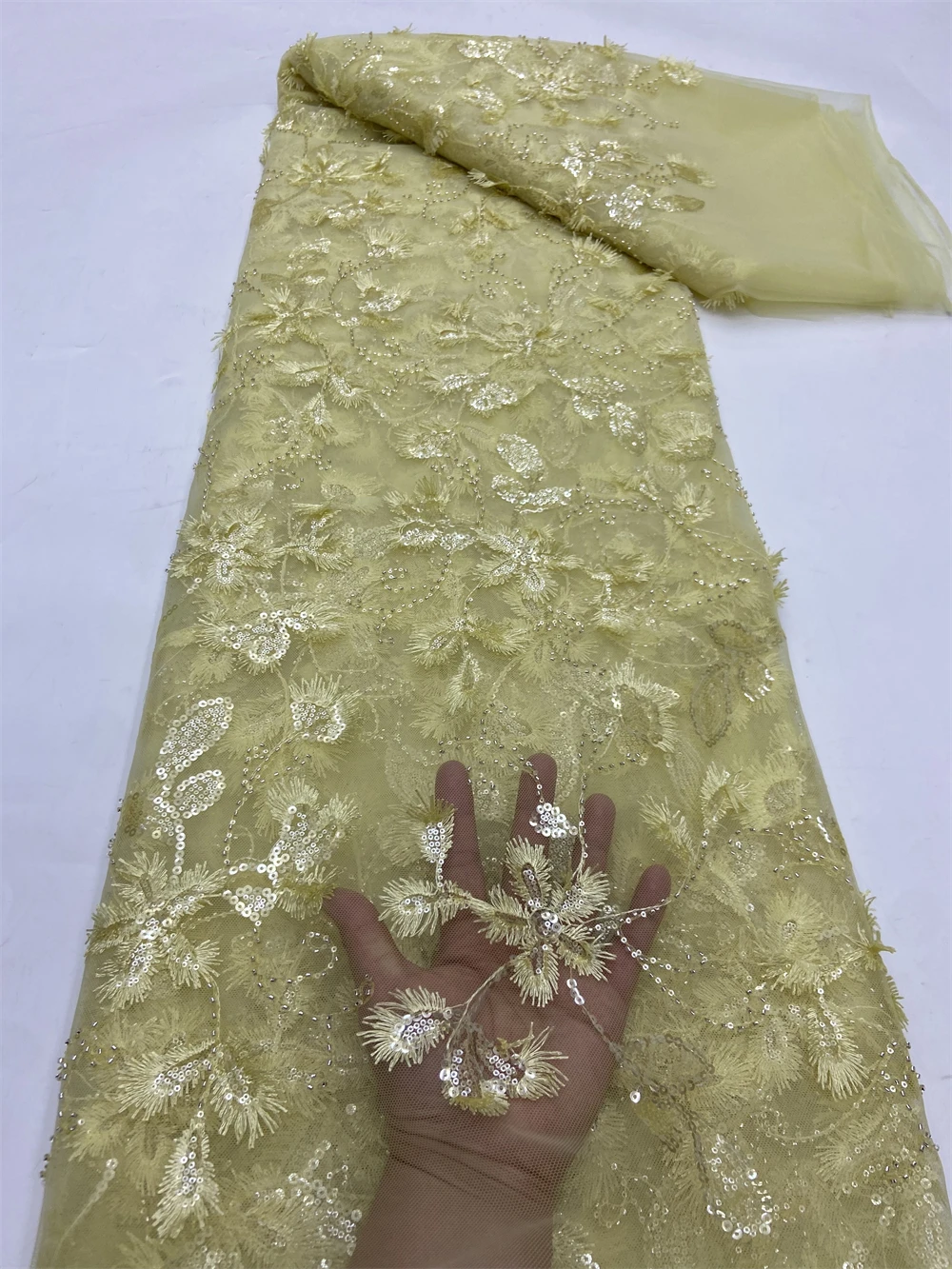New Hot 3D Floral Sequins Bedaed Embroidery Lace Fabric Wedding Dress DIY Fashion Sewing Gown Dress Tulle French African Laces
New Hot 3D Floral Sequins Bedaed Embroidery Lace Fabric Wedding Dress DIY Fashion Sewing Gown Dress Tulle French African Laces