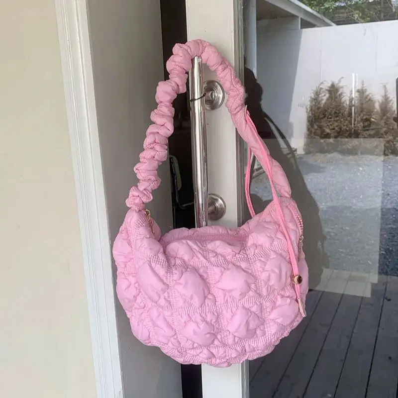 TRSYPHXM 2024.10.1 new Puff bag versatile single shoulder underarm bag Korean casual crossbody bag pleated cloud bag for women
TRSYPHXM 2024.10.1 new Puff bag versatile single shoulder underarm bag Korean casual crossbody bag pleated cloud bag for women