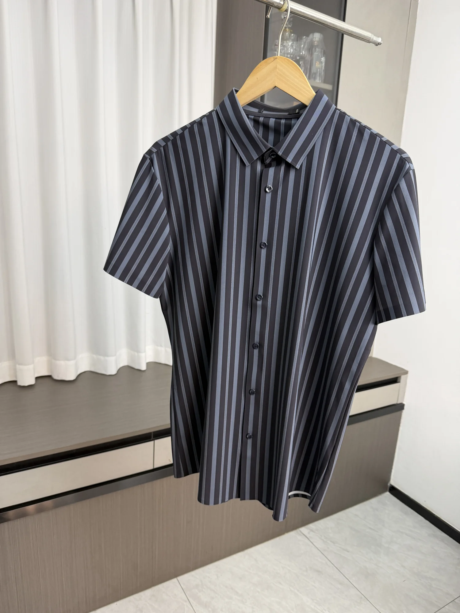Comfortable Breathable Men's Summer Shirt Slim Fit Striped Short Sleeve Casual Fashion Urban Style Youth Daily Wear Standard Cut
Comfortable Breathable Men's Summer Shirt Slim Fit Striped Short Sleeve Casual Fashion Urban Style Youth Daily Wear Standard Cut