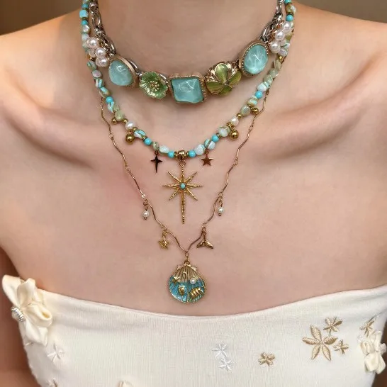 Retro beaded stacked necklace female bohemian light luxury niche personality exaggerated fashion collarbone chain accessories
Retro beaded stacked necklace female bohemian light luxury niche personality exaggerated fashion collarbone chain accessories
