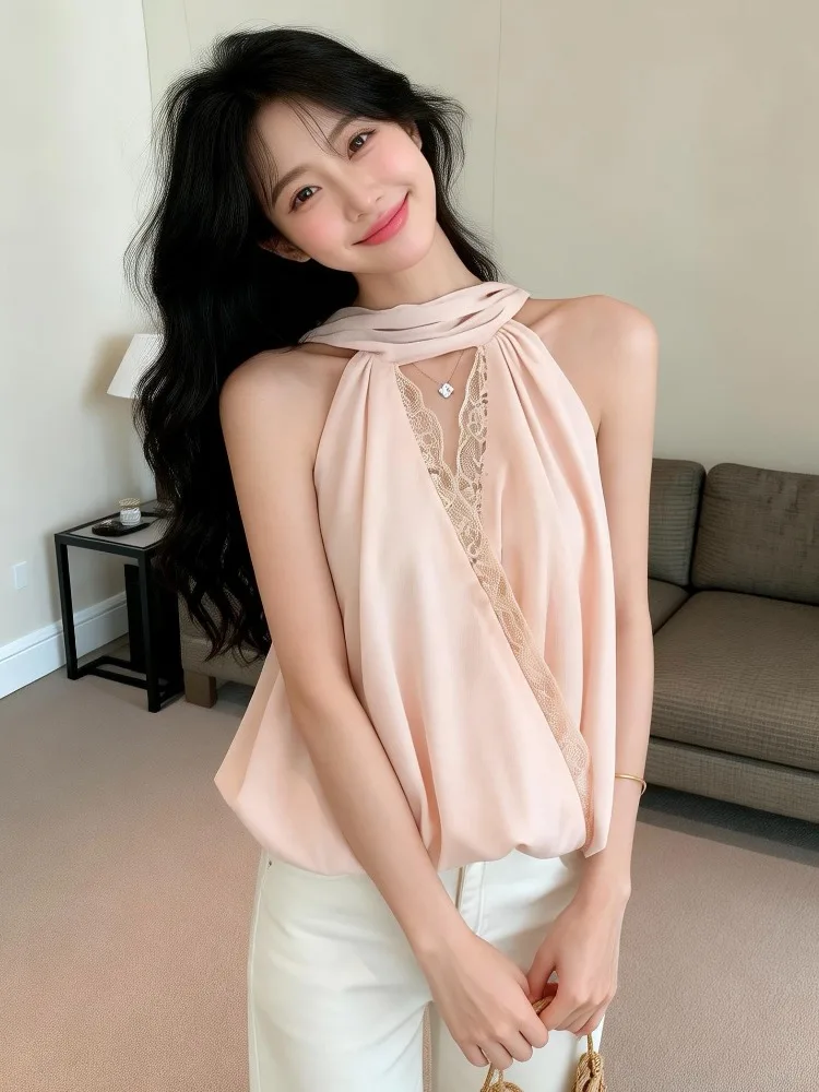 Loose Chiffon Halter Neck Sleeveless Shirt Women's Summer New Style Unique Personality Korean Style Breathable Comfortable Ci...
Loose Chiffon Halter Neck Sleeveless Shirt Women's Summer New Style Unique Personality Korean Style Breathable Comfortable Ci...