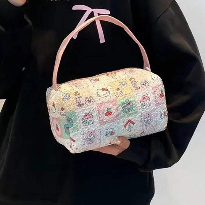 Sanrio Anime New Hello Kitty Convenience Makeup And Toilet Bag Travel Storage Bag Large Capacity Birthday Gift 
Sanrio Anime New Hello Kitty Convenience Makeup And Toilet Bag Travel Storage Bag Large Capacity Birthday Gift