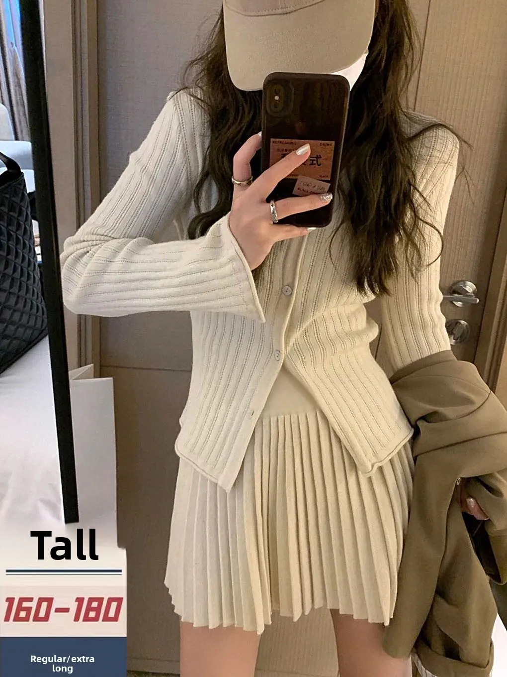 Женская длинная шерстяная юбка с высокой талией, плиссированная, в корейском стиле, для ранней осени, с защитой от просвечивания, для прогулок
Женская длинная шерстяная юбка с высокой талией, плиссированная, в корейском стиле, для ранней осени, с защитой от просвечивания, для прогулок