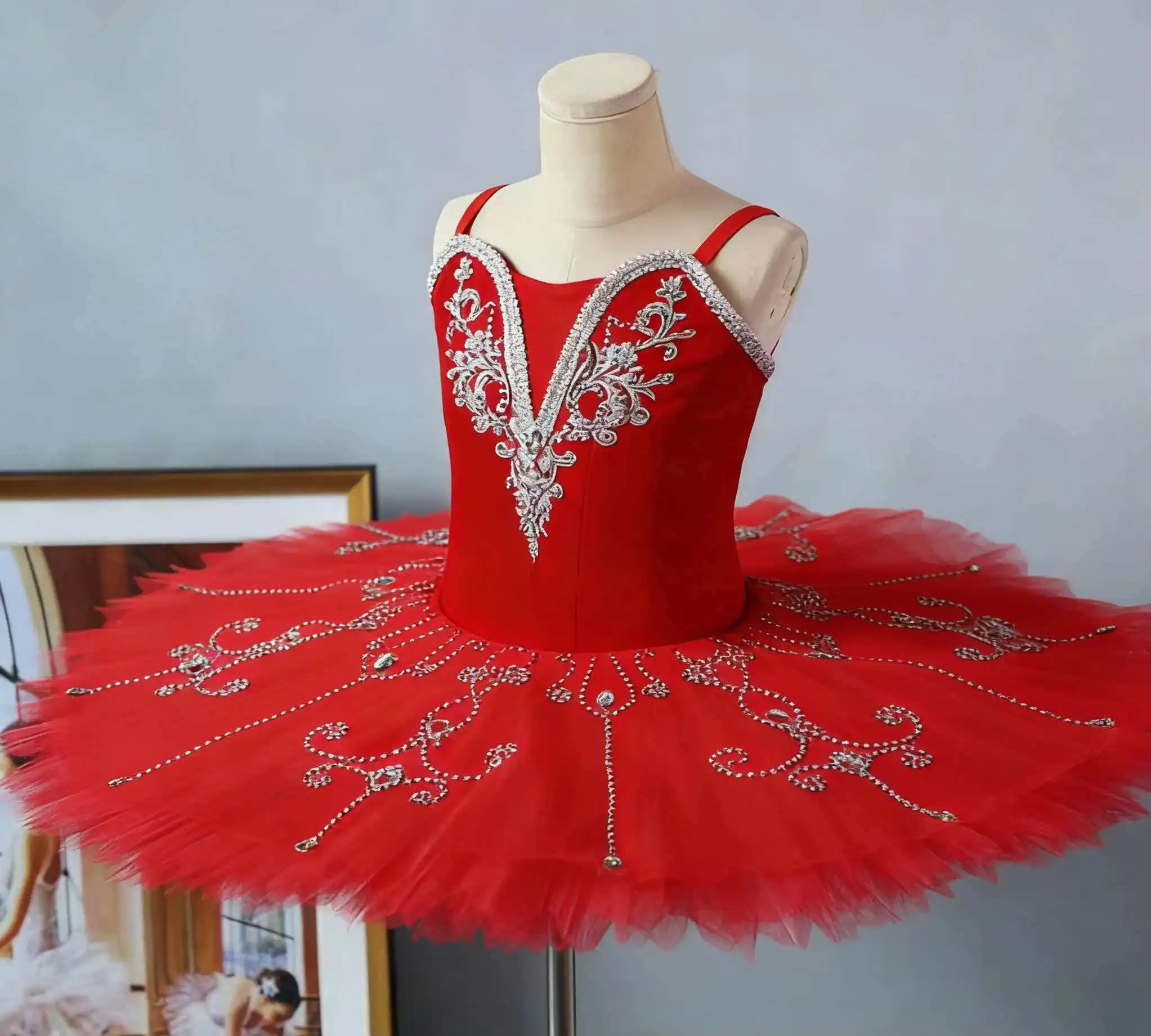 2026 Customized Silver Fairy Sleeping Beauty Ballet Skirt Tutu for Women Performance Dress
2026 Customized Silver Fairy Sleeping Beauty Ballet Skirt Tutu for Women Performance Dress