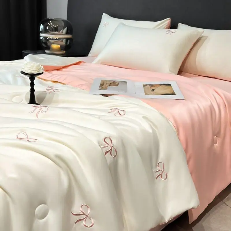 New 6 Summer Silk Washed Lyocell Embroidered Quilt Cover Four-Piece Set Lightweight Luxury Air Conditioning Thin Quilt
New 6 Summer Silk Washed Lyocell Embroidered Quilt Cover Four-Piece Set Lightweight Luxury Air Conditioning Thin Quilt