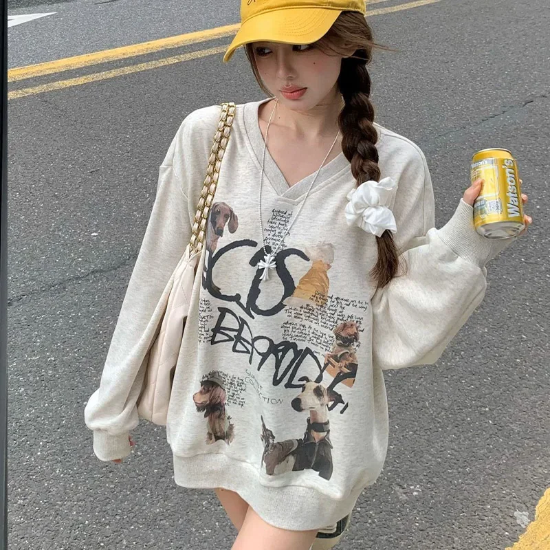 American Retro Printed V-neck Long Sleeved Women's Sweatshirt Spring Autumn Loose Slimming Gray Casual Pure Cotton Top for Women
American Retro Printed V-neck Long Sleeved Women's Sweatshirt Spring Autumn Loose Slimming Gray Casual Pure Cotton Top for Women