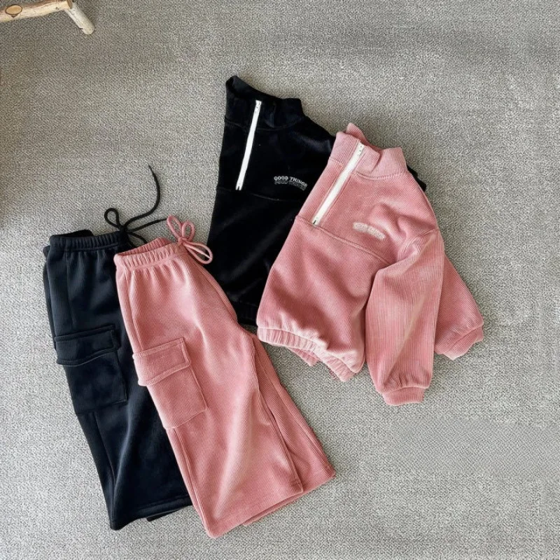 2025 Winter New Children Warm Corduroy Clothes Set Boy Girls Fleece Sweatshirt + Pants 2pcs Suit Kids Sportswear Toddler Outfits 
2025 Winter New Children Warm Corduroy Clothes Set Boy Girls Fleece Sweatshirt + Pants 2pcs Suit Kids Sportswear Toddler Outfits