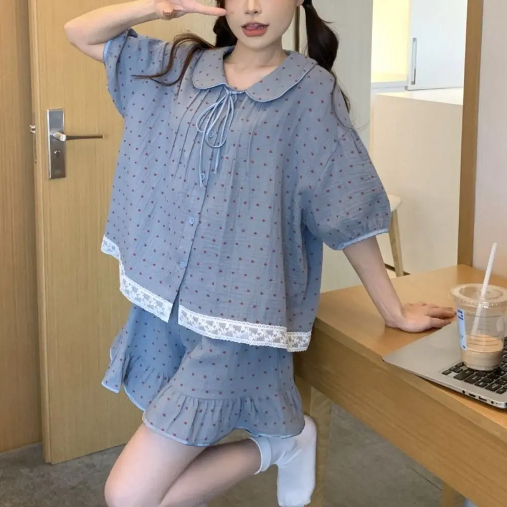 French Style Dot Sweet Pajamas Set Lace Ruffle Loose Short Sleeve Nightwear Home Wear Suit O Neck 2 Pieces Sleepwear Women
French Style Dot Sweet Pajamas Set Lace Ruffle Loose Short Sleeve Nightwear Home Wear Suit O Neck 2 Pieces Sleepwear Women