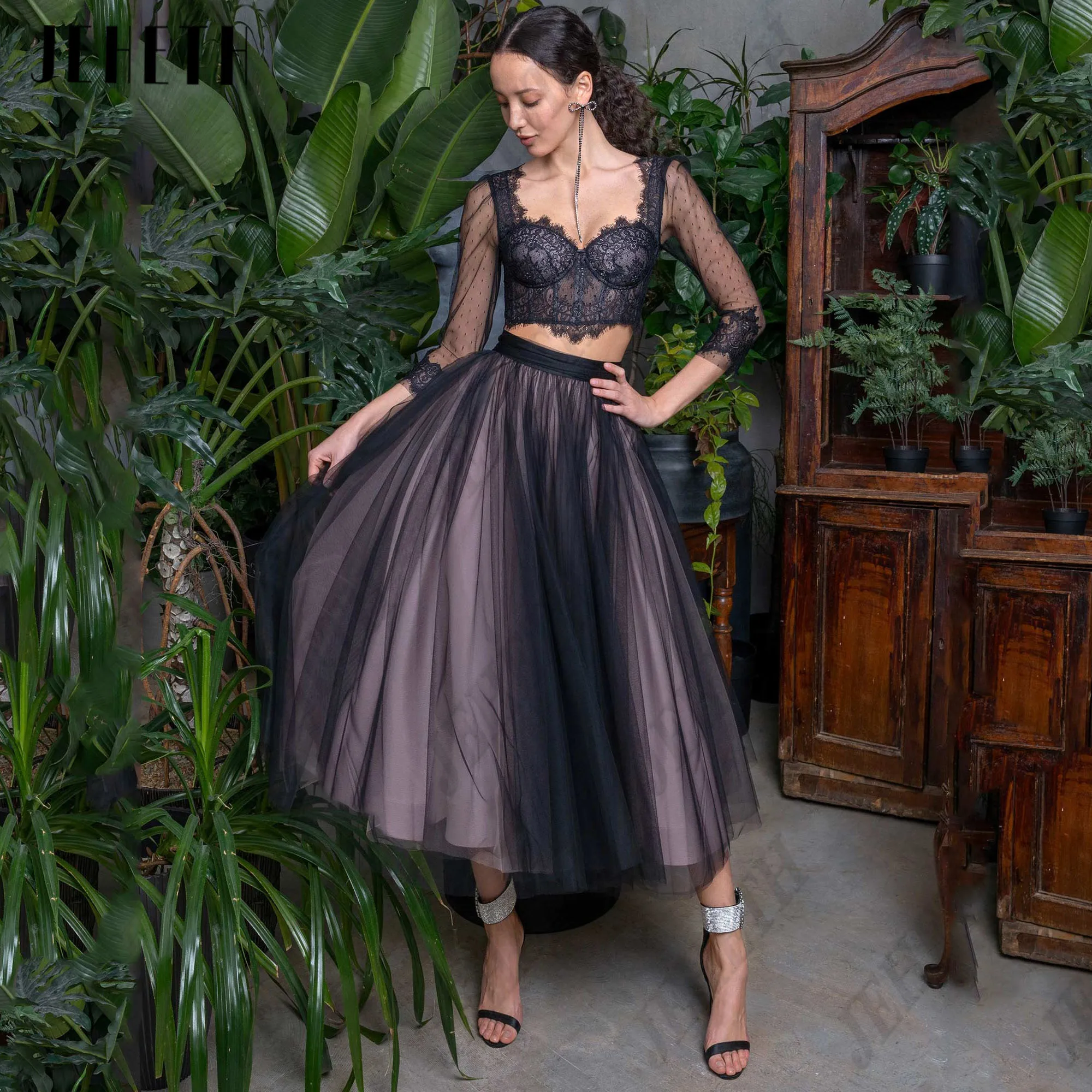 JEHETH Customized Black A-Line Prom Dress Sweetheart Embroidered Lace Homecoming Party Dress Tulle Evening Dress Customized
JEHETH Customized Black A-Line Prom Dress Sweetheart Embroidered Lace Homecoming Party Dress Tulle Evening Dress Customized
