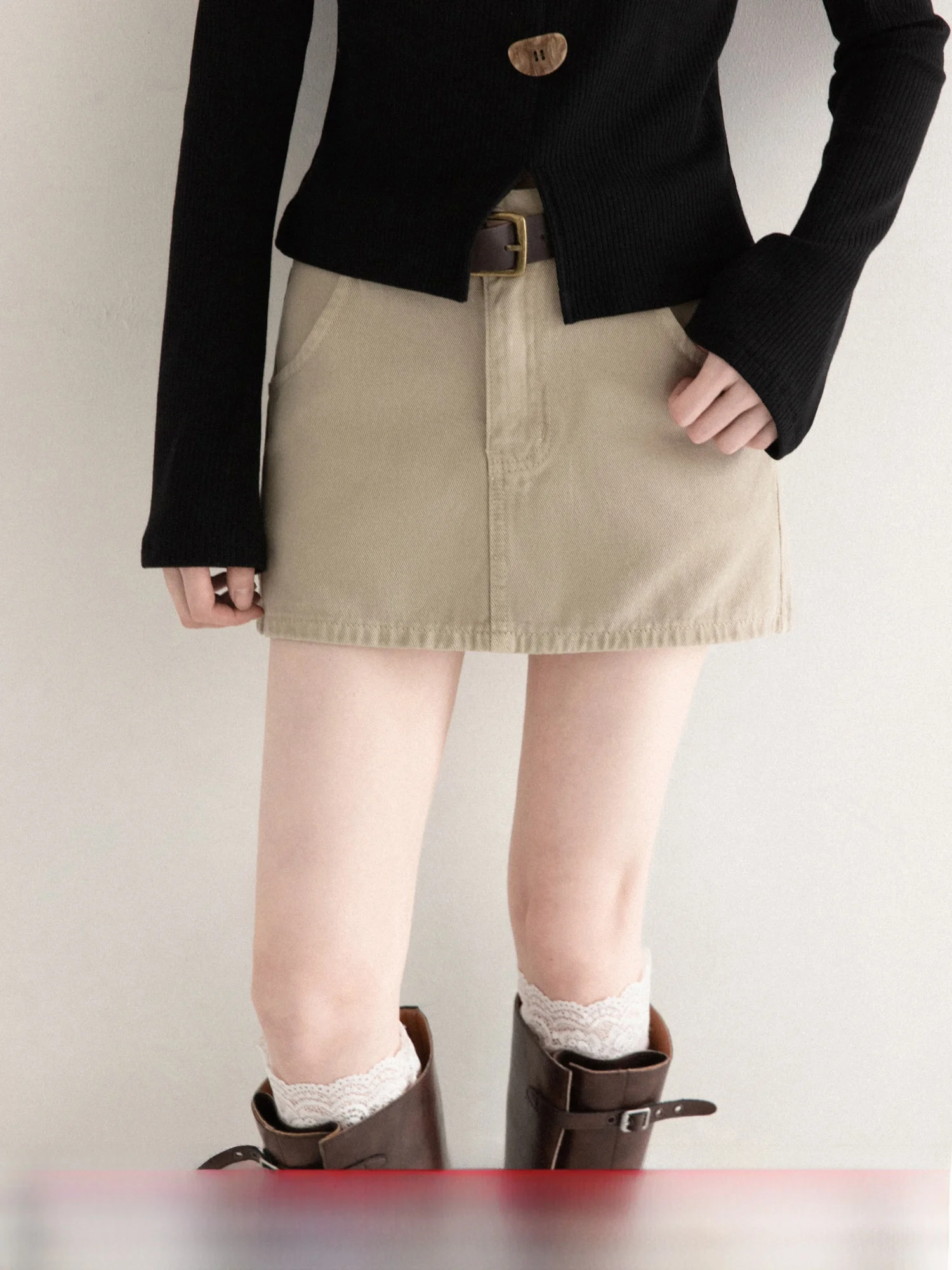 Юбка А-силуэта с высокой талией, женская, сексуальная, в американском ретро-стиле, удобная, из мягкого хлопка, повседневная, весенняя, универсальная.
Юбка А-силуэта с высокой талией, женская, сексуальная, в американском ретро-стиле, удобная, из мягкого хлопка, повседневная, весенняя, универсальная.