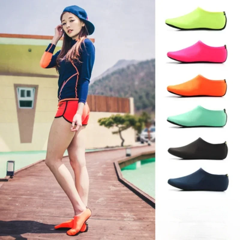 Swimming Summer Beach Diving Sport Scuba Socks 2025 New Simple Non-Slip Barefoot Protector Skin Shoes for Water
Swimming Summer Beach Diving Sport Scuba Socks 2025 New Simple Non-Slip Barefoot Protector Skin Shoes for Water