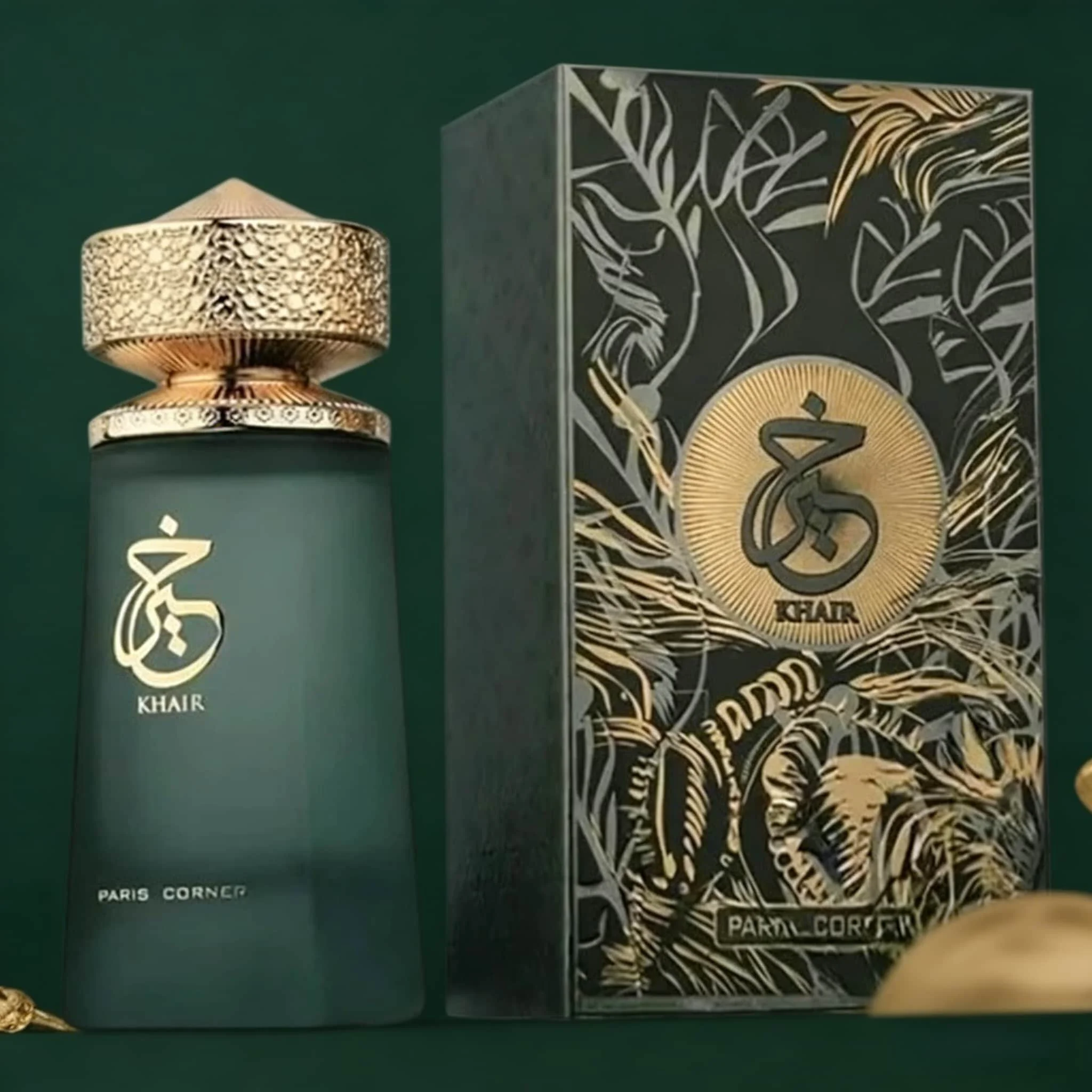 Paris Corner Khair perfume, dark green frosted bottle body, strong wood ebony tone, full of calm and luxury aura
Paris Corner Khair perfume, dark green frosted bottle body, strong wood ebony tone, full of calm and luxury aura