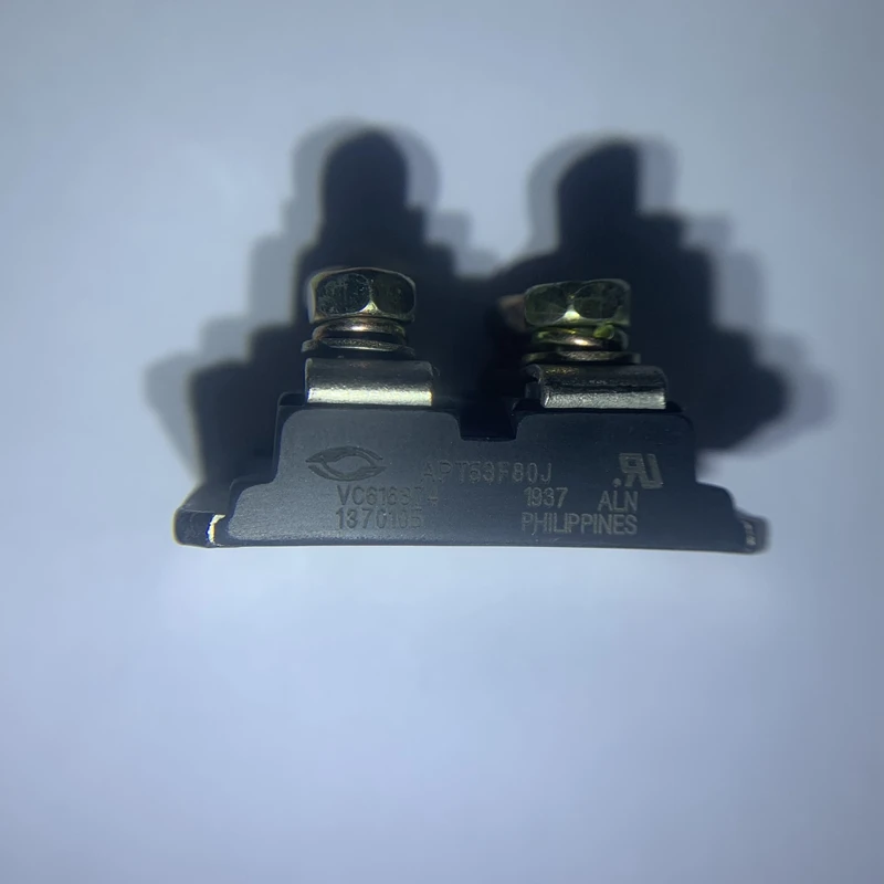 1PCS-5PCS APT53F80J SOT-227-4 800V 53A 960W MOSFET MODULE FREDFET MOS8
1PCS-5PCS APT53F80J SOT-227-4 800V 53A 960W MOSFET MODULE FREDFET MOS8