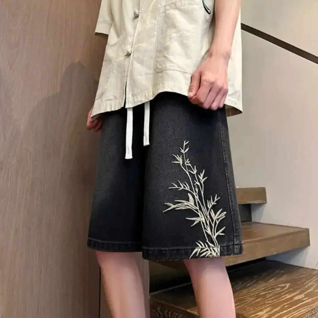 Baggy Man Denim Shorts Loose Long Half with Pockets Short Jeans Pants for Men Wide Bermuda Drawstring Vintage Harajuku Original
Baggy Man Denim Shorts Loose Long Half with Pockets Short Jeans Pants for Men Wide Bermuda Drawstring Vintage Harajuku Original