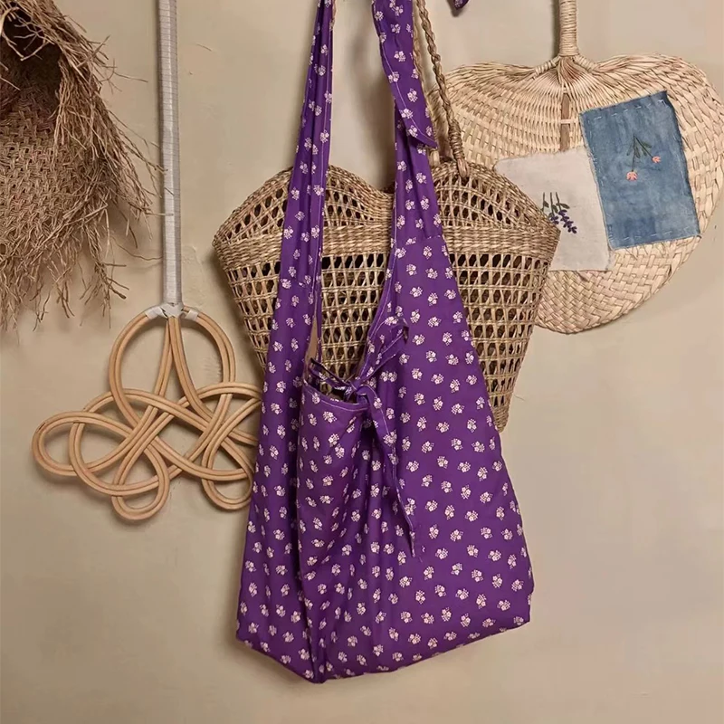 Purple Ditsy Floral Print Crossbody Shoulder Bag,French Style Lady Canvas Chic Sling Bag,Niche Designer Vacation Shopper Handbag
Purple Ditsy Floral Print Crossbody Shoulder Bag,French Style Lady Canvas Chic Sling Bag,Niche Designer Vacation Shopper Handbag